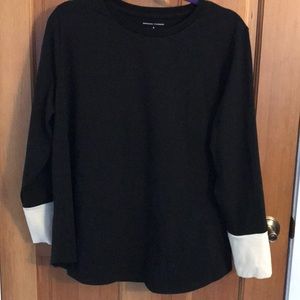 Universal Standard long sleeve top black/eggshell